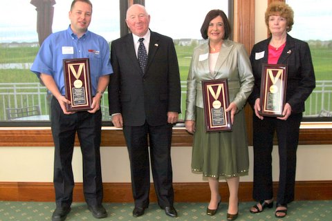 FastTrack Products, Inc.® Awarded The 2006 Micro Business of the Year Award by the Metro North Chamber of Commerce